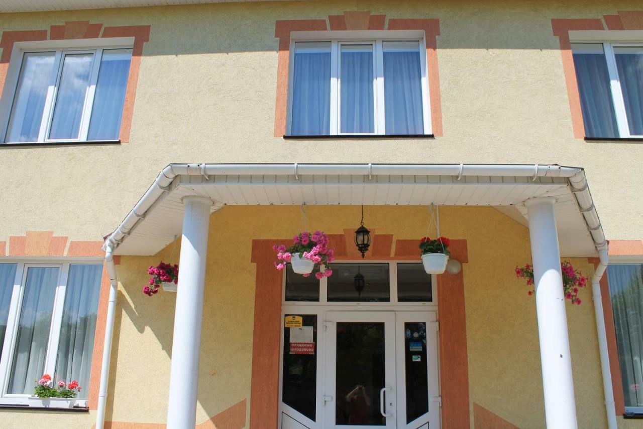 Kremin Hotel Kremenets' Exterior photo