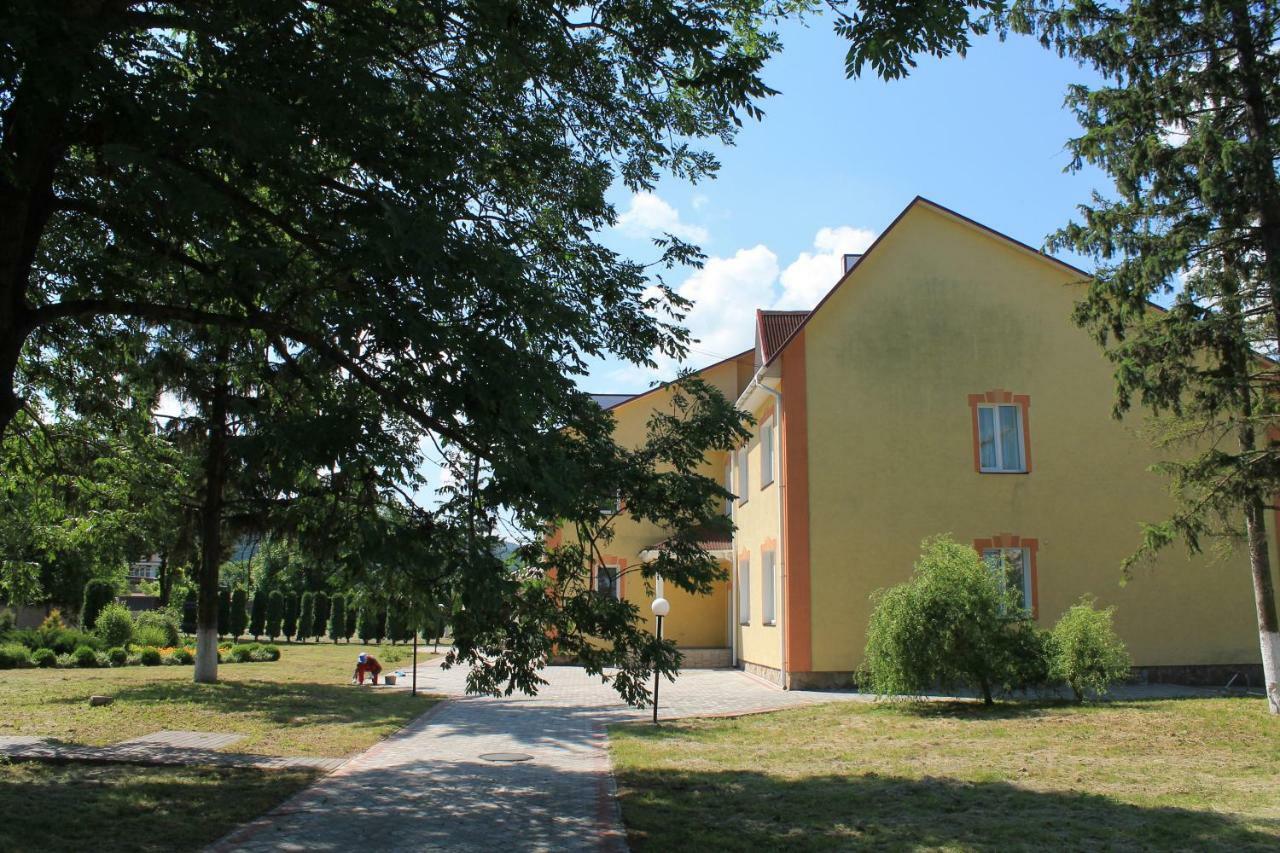 Kremin Hotel Kremenets' Exterior photo